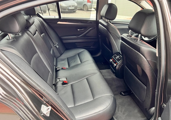 BMW Seria 5 cena 72900 przebieg: 198339, rok produkcji 2015 z Międzylesie małe 631